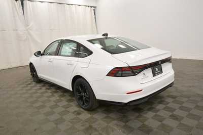 2025 Honda Accord, $31015. Photo 5