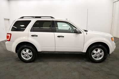 2011 Ford Escape, $9999. Photo 9