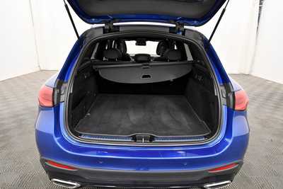 2023 Mercedes-Benz GLC-Class, $37999. Photo 7