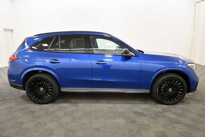 2023 Mercedes-Benz GLC-Class, $37999. Photo 9