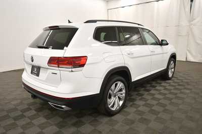 2021 Volkswagen Atlas, $26513. Photo 8