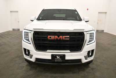 2022 GMC Yukon XL, $47980. Photo 11