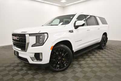 2022 GMC Yukon XL, $47980. Photo 2