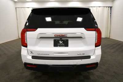 2022 GMC Yukon XL, $47980. Photo 6
