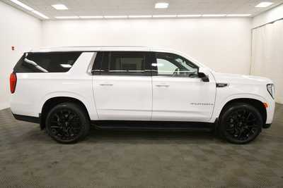 2022 GMC Yukon XL, $47980. Photo 9