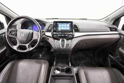 2018 Honda Odyssey, $21155. Photo 3