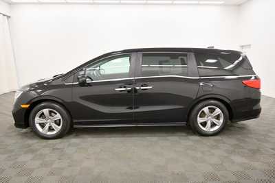 2018 Honda Odyssey, $21155. Photo 4