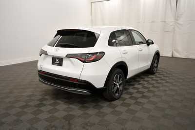 2025 Honda HR-V, $32850. Photo 7