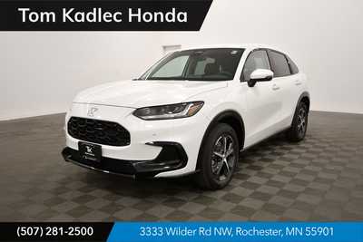 2025 Honda HR-V, $32850. Photo 1