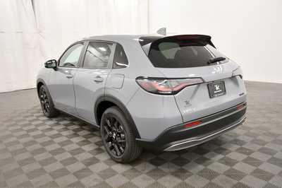 2025 Honda HR-V, $30850. Photo 5