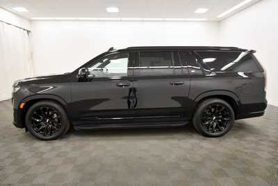 2023 Cadillac Escalade ESV, $84370. Photo 4
