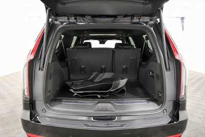 2023 Cadillac Escalade ESV, $84370. Photo 7