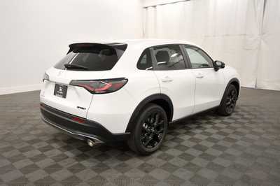 2025 Honda HR-V, $30850. Photo 7