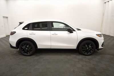 2025 Honda HR-V, $30850. Photo 8