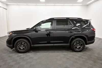 2025 Honda Pilot, $51155. Photo 4