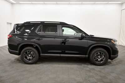 2025 Honda Pilot, $51155. Photo 8