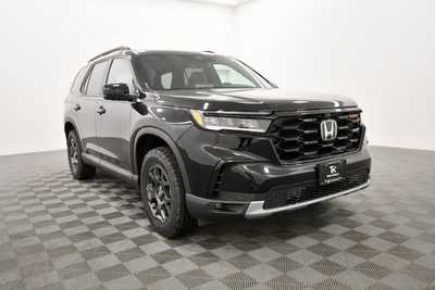 2025 Honda Pilot, $51155. Photo 9