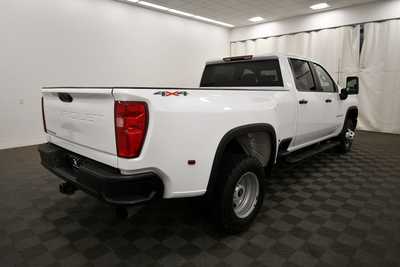 2022 Chevrolet 3500 Crew Cab, $49679. Photo 8
