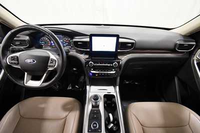 2021 Ford Explorer, $30499. Photo 3