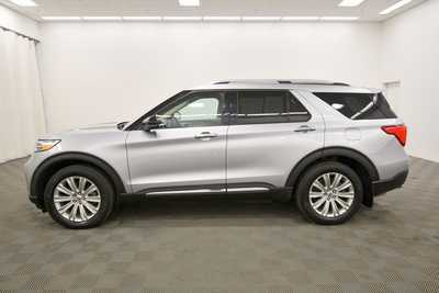2021 Ford Explorer, $30499. Photo 4