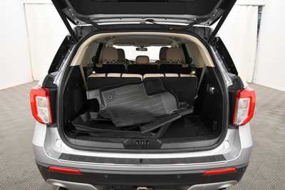 2021 Ford Explorer, $30499. Photo 7