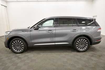 2022 Lincoln Aviator, $44999. Photo 4