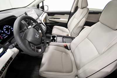 2025 Honda Odyssey, $48360. Photo 11