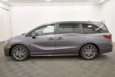 2025 Honda Odyssey, $48360. Photo 4