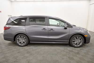 2025 Honda Odyssey, $48360. Photo 8