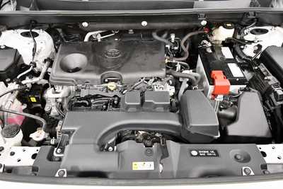 2022 Toyota RAV4, $30999. Photo 12