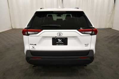 2022 Toyota RAV4, $30999. Photo 6
