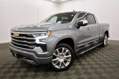 2023 Chevrolet 1500 Crew Cab, $54999. Photo 2