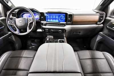 2023 Chevrolet 1500 Crew Cab, $54999. Photo 3