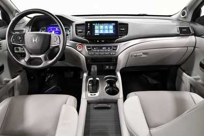 2019 Honda Pilot, $25999. Photo 3
