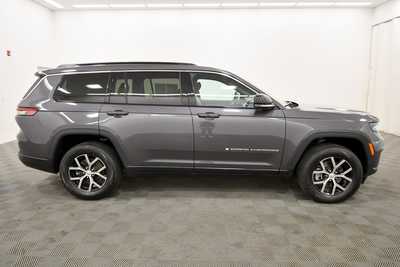 2024 Jeep Grand Cherokee L, $36999. Photo 9