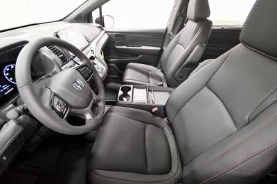 2025 Honda Odyssey, $45275. Photo 11