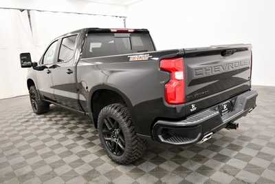 2022 Chevrolet 1500 Crew Cab, $44999. Photo 5