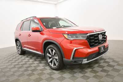 2025 Honda Pilot, $52699. Photo 9