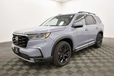 2025 Honda Pilot, $51399. Photo 2