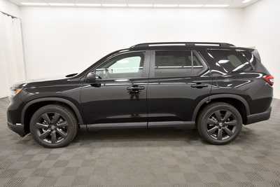 2025 Honda Pilot, $43750. Photo 4