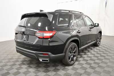 2025 Honda Pilot, $43750. Photo 7