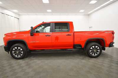 2021 Chevrolet 2500 Crew Cab, $37499. Photo 4