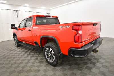 2021 Chevrolet 2500 Crew Cab, $37499. Photo 5