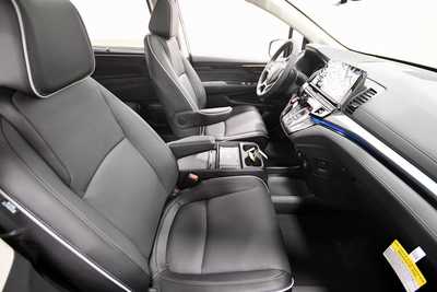 2025 Honda Odyssey, $48815. Photo 12