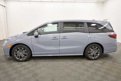 2025 Honda Odyssey, $48815. Photo 4