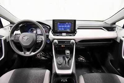 2021 Toyota RAV4, $28749. Photo 3