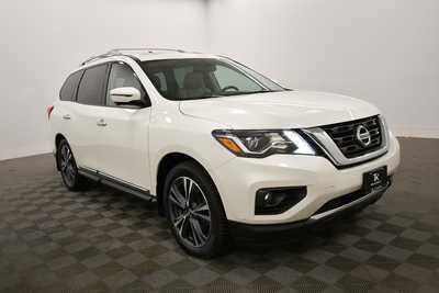 2017 Nissan Pathfinder, $14999. Photo 10