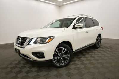 2017 Nissan Pathfinder, $14999. Photo 2