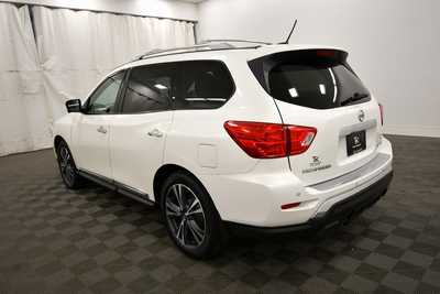 2017 Nissan Pathfinder, $14999. Photo 5