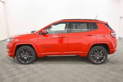 2023 Jeep Compass, $20999. Photo 4